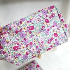 リバティの花柄バッグ。ハンドメイド。巾着、ティッシュケースつき！の画像