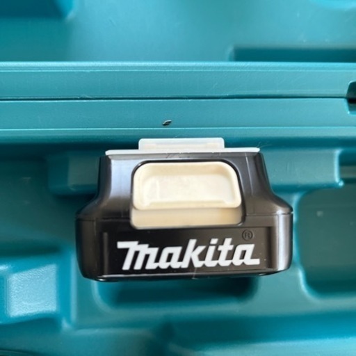 マキタ充電式空気入れMP100DSH