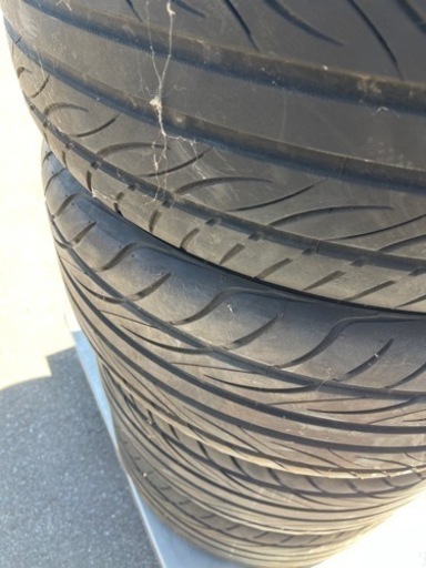 車のパーツ タイヤ、ホイール