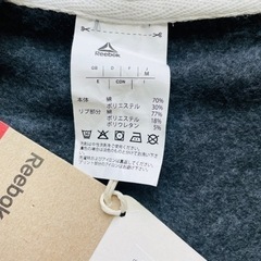 新品☆リーボックパーカー レディースの画像
