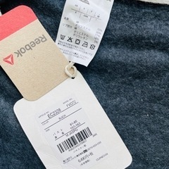 新品☆リーボックパーカー レディースの画像