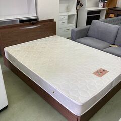 【お取引中】棚2杯付き コンセント読書灯付属 ダブルベッド ダー...