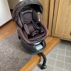 取引相手決定:新生児から使える！360度回転！combiチャイル...