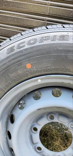 【成立しました】ハイエース、車のパーツ タイヤ、ホイール