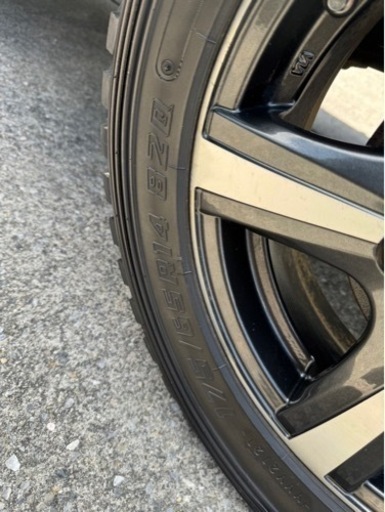 車のパーツ タイヤ、ホイール