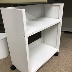 【2000円】美品　キャスターつきラック