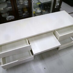 大型 テレビボード 幅180×奥行56×高さ42.5cm ホワイト 白 引き出し収納付き ローボード テレビ台 TVボード 家具 苫小牧西店の画像