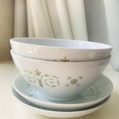 ノリタケ　ボウルと小皿　2セットの画像