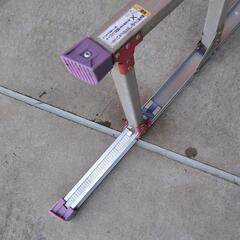 長谷川工業 脚部伸縮足場台

の画像