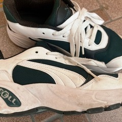 PUMA プーマ スニーカーの画像