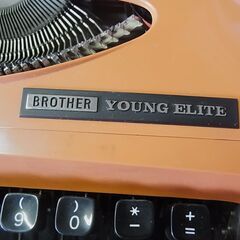 ジャンク　タイプライター　BROTHER　ブラザー　YOUNG ELITE　レトロ　動作未確認の画像