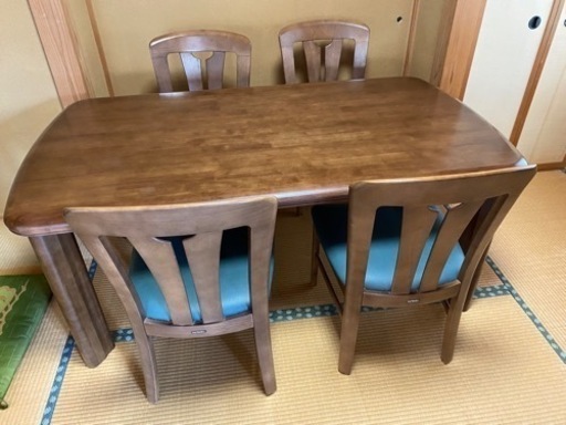 カリモク家具のダイニングセット
