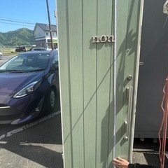 玄関　ドア　　家具