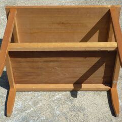 木工職人さんが手作りした小振りなテーブル 無垢材製台 書斎 スペース 置物台 盆栽台 水槽台 物々交換対応の画像