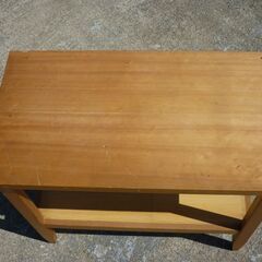 木工職人さんが手作りした小振りなテーブル 無垢材製台 書斎 スペース 置物台 盆栽台 水槽台 物々交換対応の画像