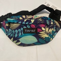 ウエストポーチ コーデのアクセントに❤️