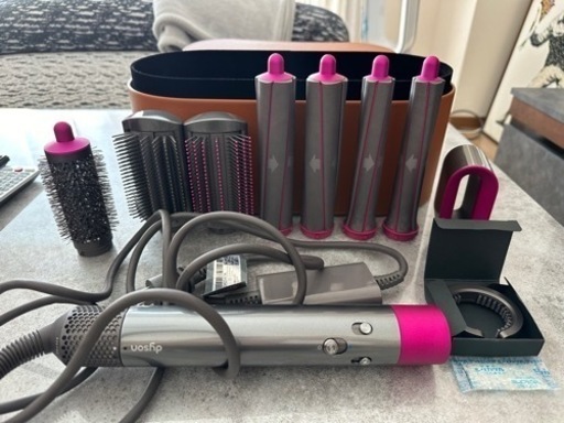 Dyson  HS01 ヘアスタイラー　ドライヤー