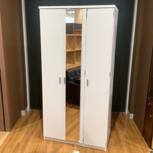 【トレファク神戸南店】ワードローブ 3枚扉【取りに来られる方限定】