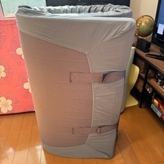 折り畳み可能マットレス
