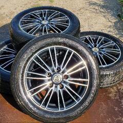 車のパーツ タイヤ、ホイール