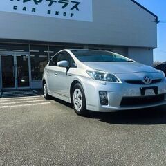＜プリウスシルバー＞頭金ゼロ❗保証人ナシOK🙌＼中古車販売🚩車が欲しい方🚗／の画像