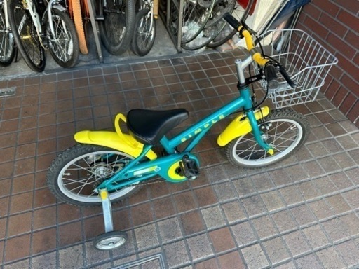 16インチ　カゴ　補助輪付き子供用自転車　