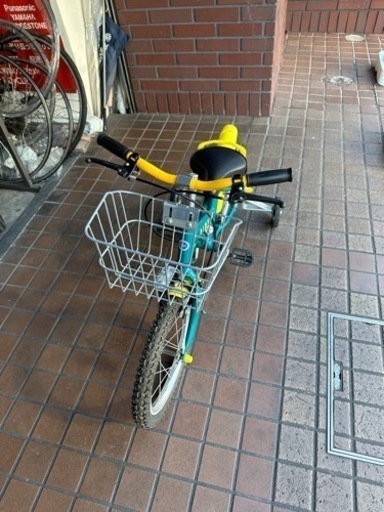 16インチ　カゴ　補助輪付き子供用自転車　
