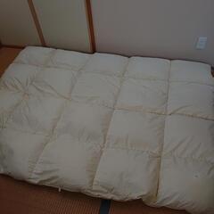 【取引中】寝具 羽毛布団の画像