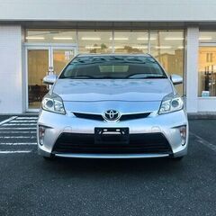 過去の事情でローン💴を諦めてしまっている方必見👀❗シルバープリウス🚙中古の画像