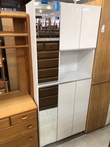 取りに来れる方限定！ミラー付きのハイタイプシューズボックスです！