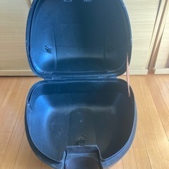 リヤボックス　トップケース　バイク　SH33 SHAD   
の画像