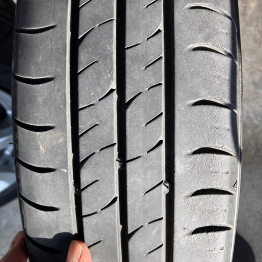 車のパーツ タイヤ、ホイール