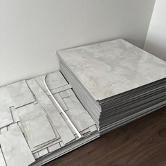 フロアタイル　大理石の画像