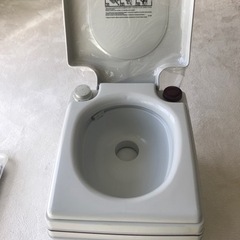 キャンピングカー　簡易トイレ　水洗トイレ　災害用の画像