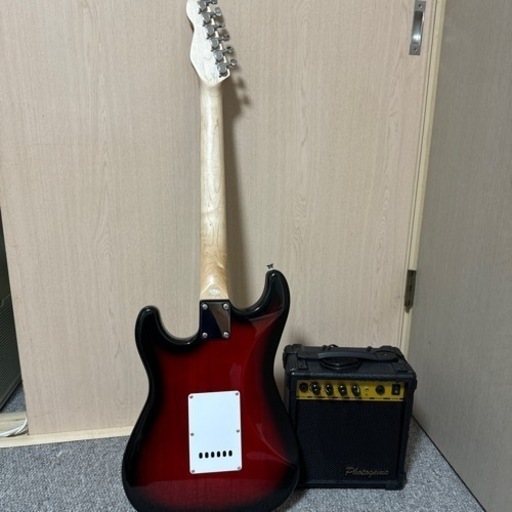 美品☆エレキギター　アンプ　譜面台セット　ケース付き　