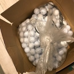 中古練習用ゴルフボール700球の画像