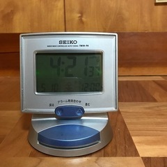 デジタル電波目覚まし時計　SQ631S　セイコーの画像