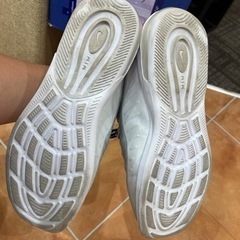 レディース ナイキシューズ 24.5cmの画像