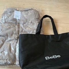 新品！女の子　B e B e ハーフコート150cmの画像