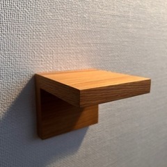 無印良品 壁に付けられる家具棚 11cm (値段交渉可)の画像