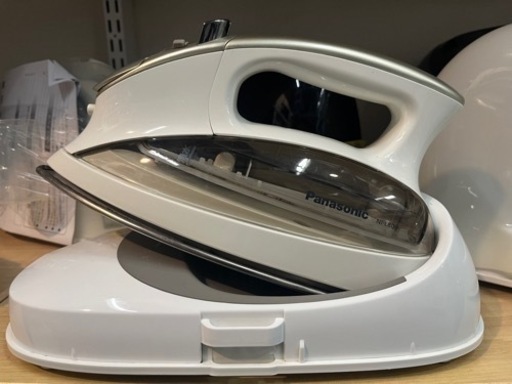 【パナソニック】【コードレスアイロン】【Panasonic/cordless steam iron】クリーニング済　管理番号11005