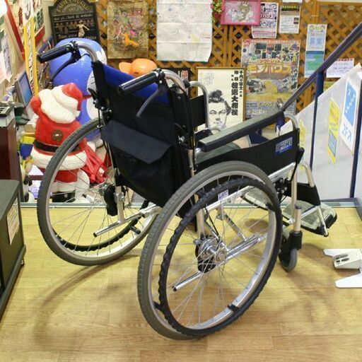 自走式 車イス Miki BAL-1 ハイポリマータイヤ 折りたたみ可能 耐荷重100kg 介助用ハンドル付き 病院・施設向け 札幌市