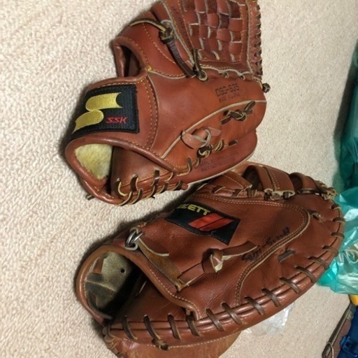 ソフトボール　グローブ、ミット、バット