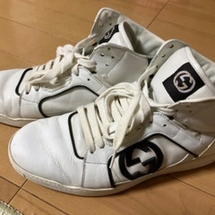 GUCCI メンズスニーカー　