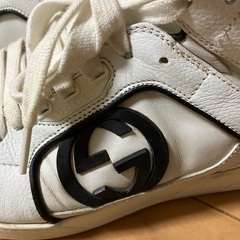 GUCCI メンズスニーカー　の画像