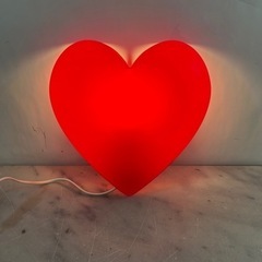 ハート　LOVE ルームライト　壁掛可能　