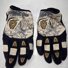 5点で　冷却パッド　ジェット帽子　手袋　カバンの画像