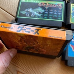ファミコンソフト カセット ギャラクシアン　ゼビウス　グーニーズ　ドラゴンクエストⅡの画像