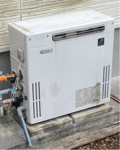 ガス給湯器　台所、浴室リモコン付き追い焚き付き