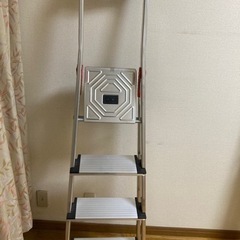 ハイロ　脚立4段（美品）の画像